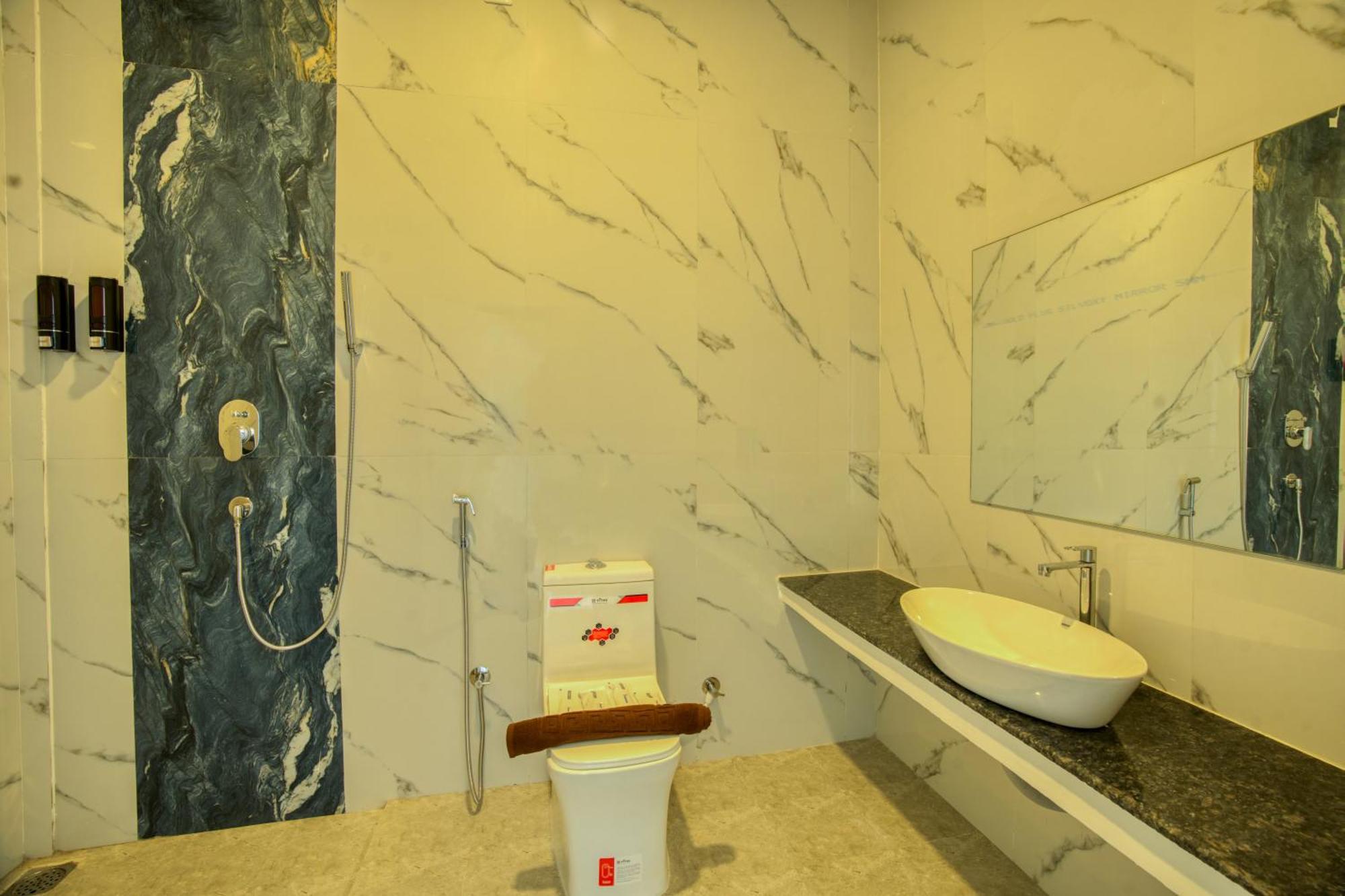 Seaborne Beach Resort Ауровил Екстериор снимка