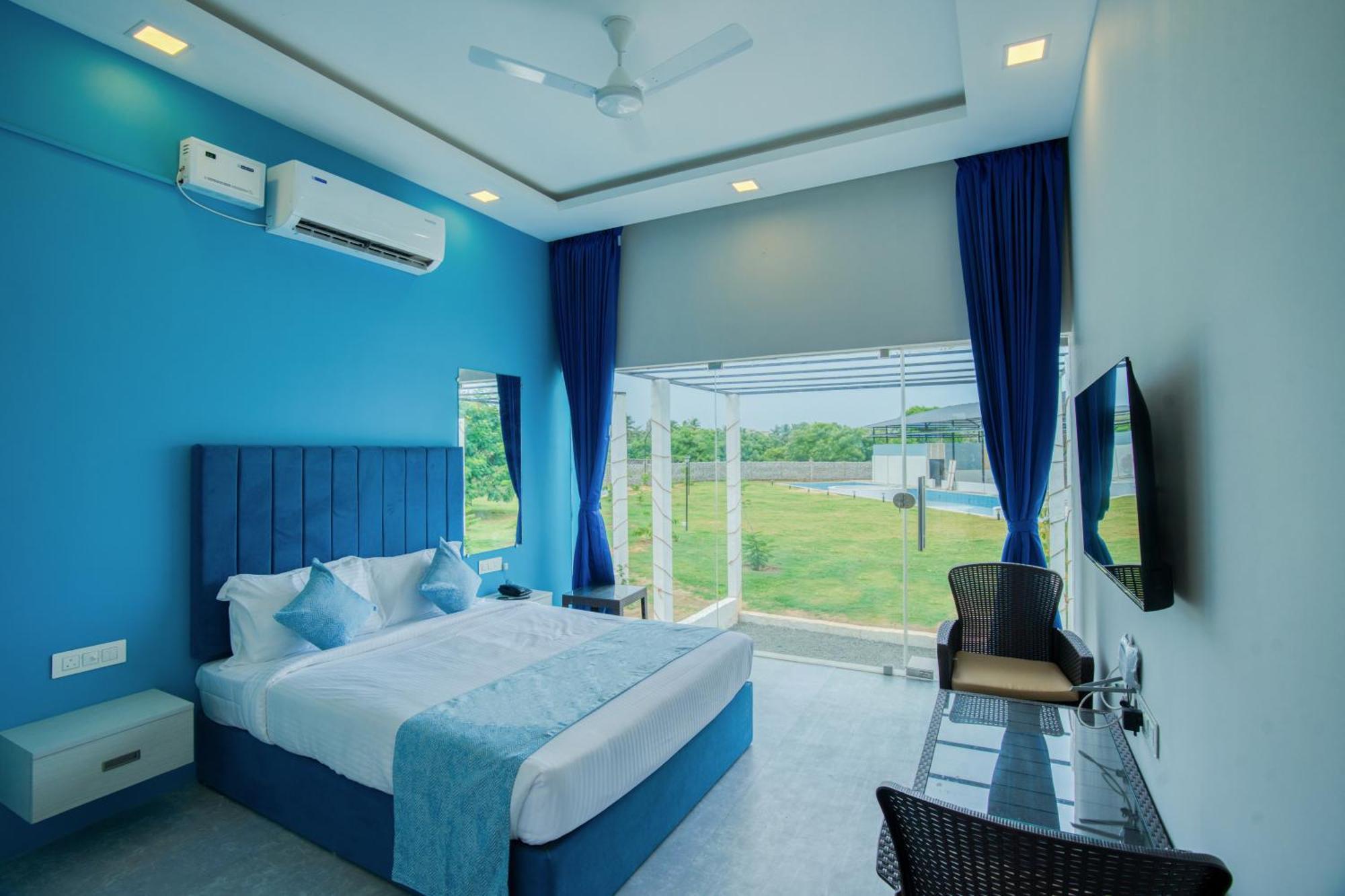 Seaborne Beach Resort Ауровил Екстериор снимка